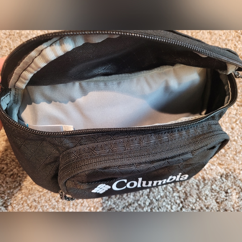 Columbia Zigzag Hip Pack - Picture 3 of 3